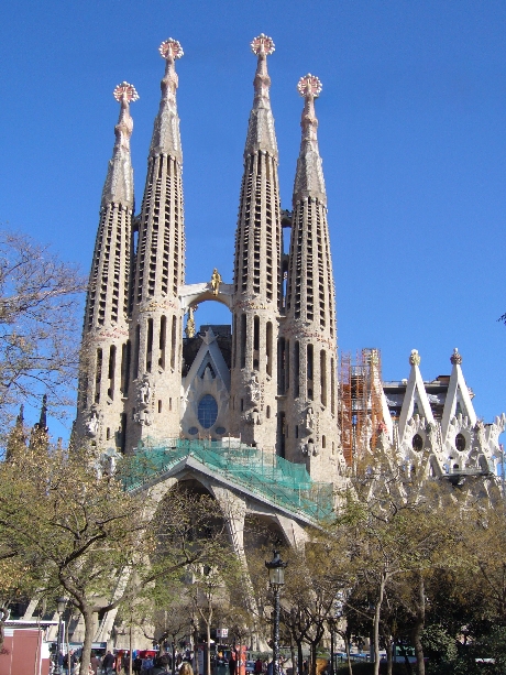 Barcelona - Gaudi - Sagrada familia overview